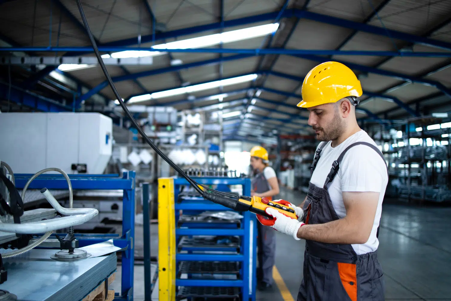 A Comprehensive Guide to Digital Transformation in Manufacturing
